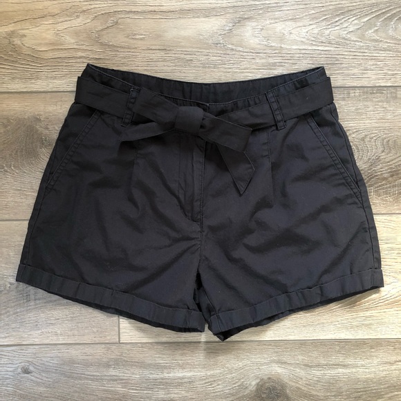 Forever 21 Pants - Formal/casual mid rise shorts Forever 21 Pants - Formal/casual mid rise shorts